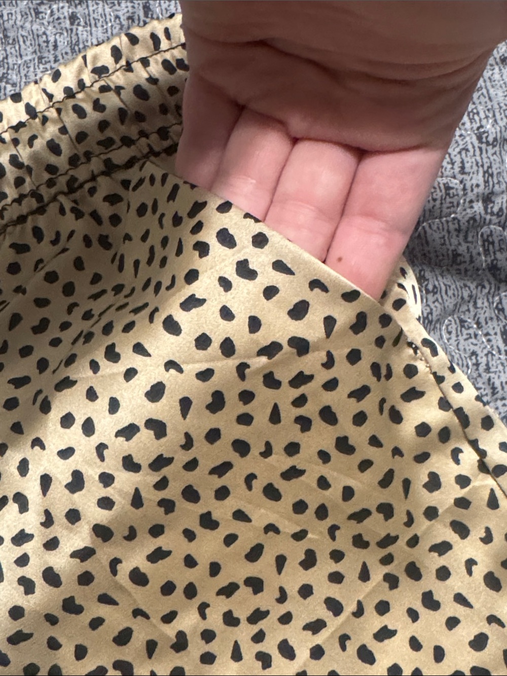 Women’s Pajama Shorts - Satin - Picture 3 of 5